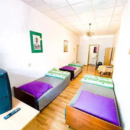 Hostel Schronisko Mlodziezowe Ptsm 