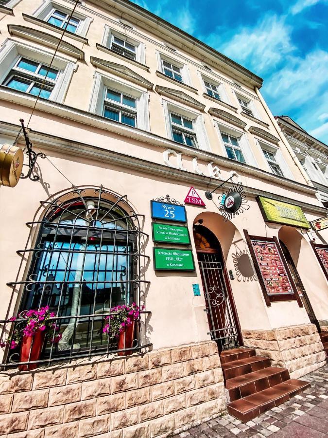 Hostel Schronisko Mlodziezowe Ptsm 